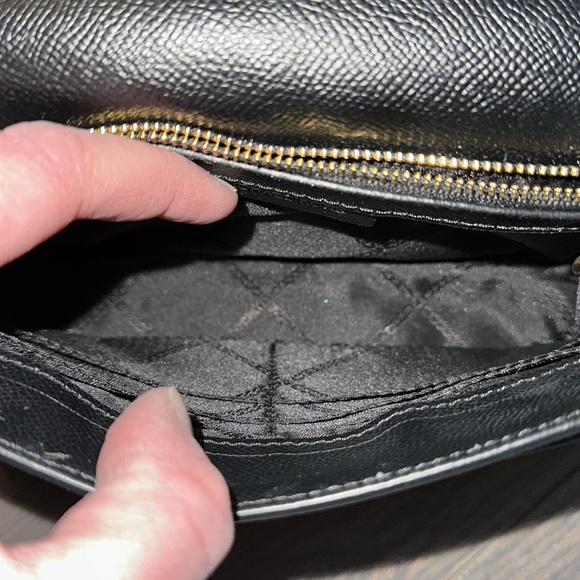 Michael Kors Jet Set crossbody bag - Picture 11 of 14